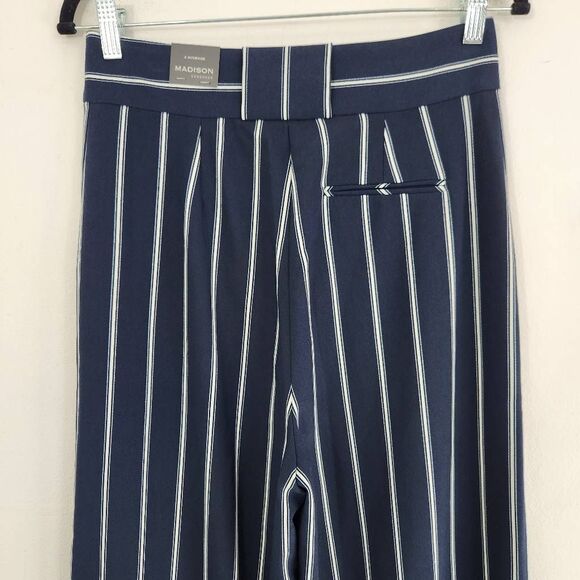 Madison Navy Stripe Wide Leg Pants NWT Size 4 Preppy Striped Dress Pants - Picture 5 of 8